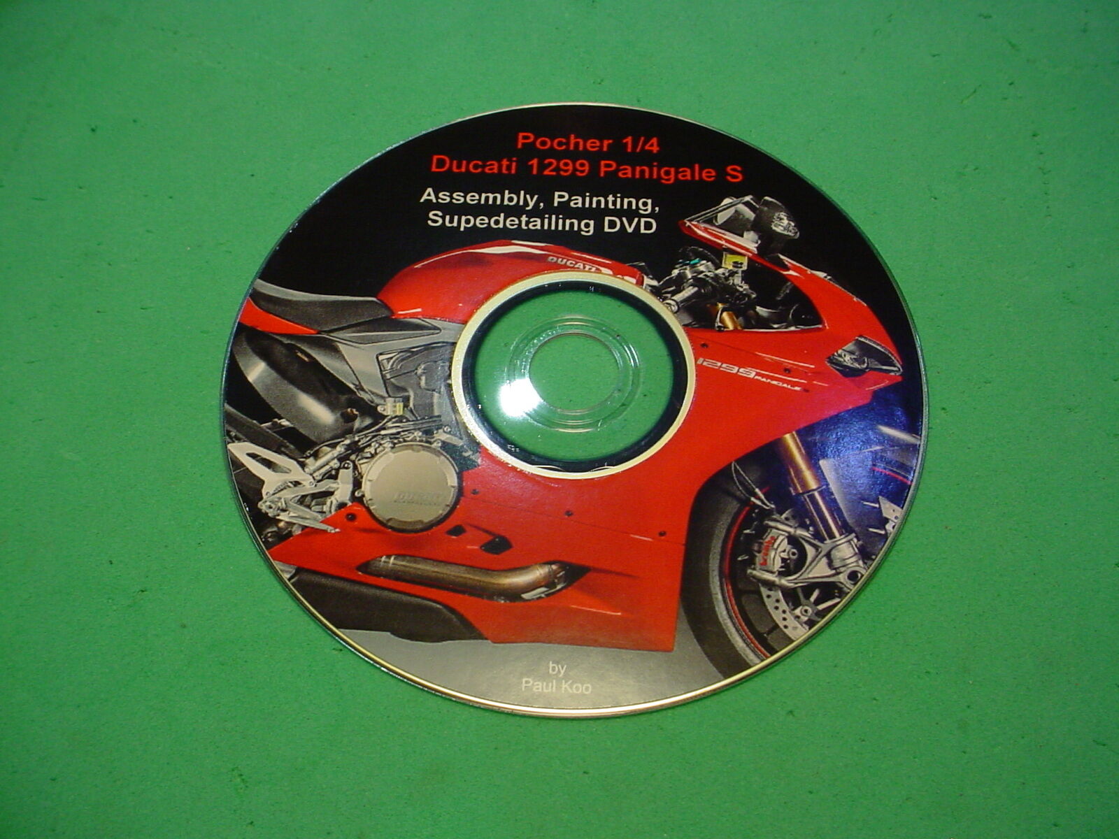 Pocher 1/4 Ducati 1299 Panigale S Assembly, Painting & Superdetailing Dvd